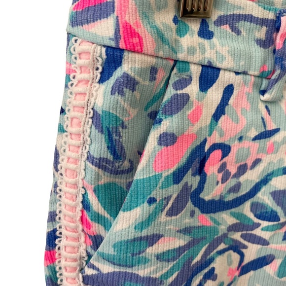 Lilly Pulitzer Callahan Shorts in Breakwater Party Wave Lace Detail Size 4 - Picture 5 of 6